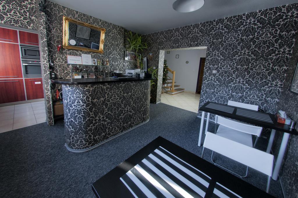 Wilanowska Hostel Varsovie Extérieur photo