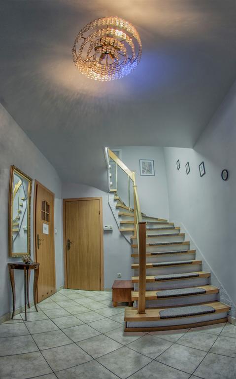 Wilanowska Hostel Varsovie Extérieur photo
