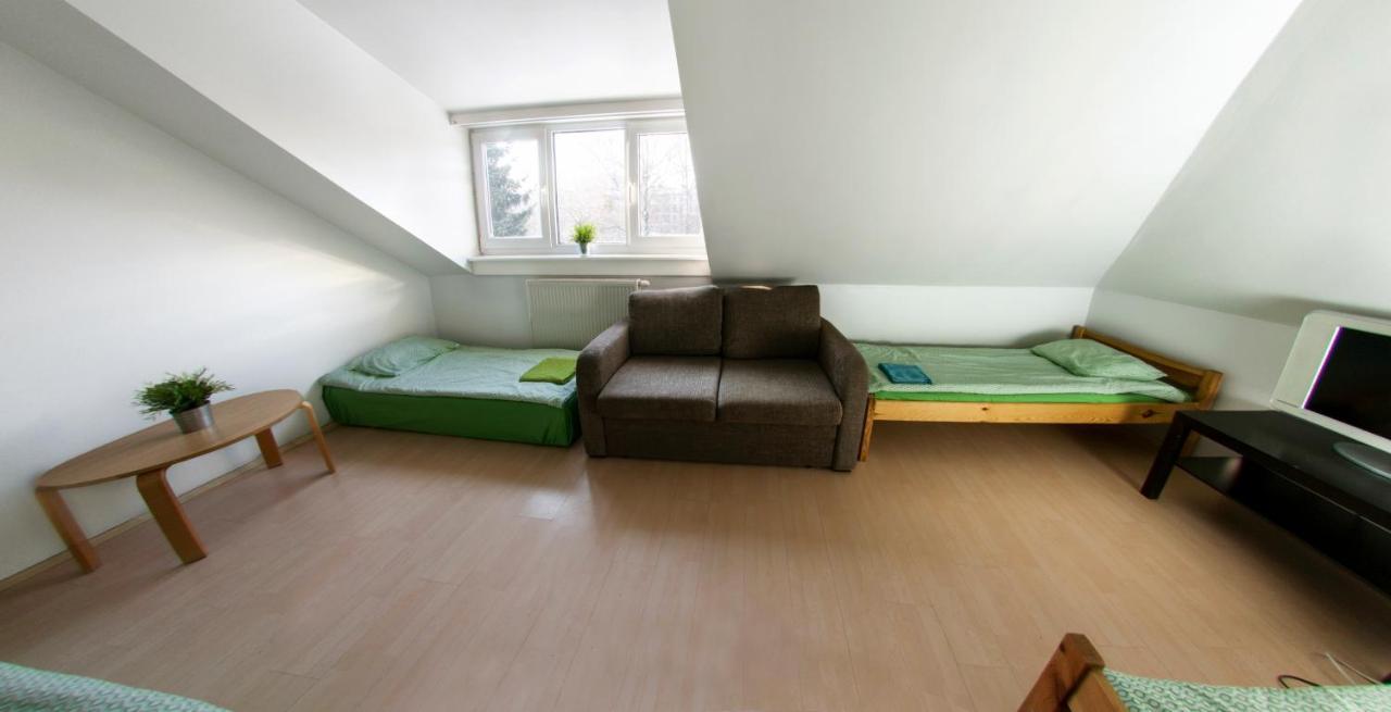 Wilanowska Hostel Varsovie Extérieur photo